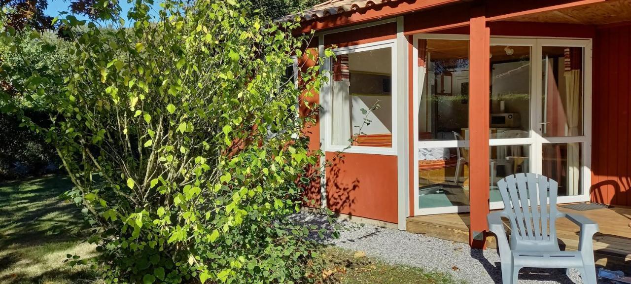 Chalet Simple Au Camping L'Etruyere Au Lac La Tardiere Zewnętrze zdjęcie